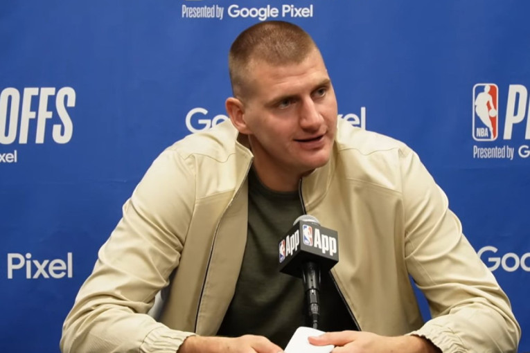 Jokićev šou na konferenciji za medije: Nikola "izvukao" Gordona - novinari odmah prasnuli u smeh (VIDEO)