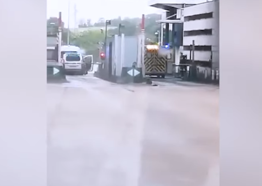 Na prvi pogled bezopasan, nije bio pomno praćen: Ko je Muva, francuski zatvorenik koji je pobegao tokom smrtonosne zasede (FOTO)