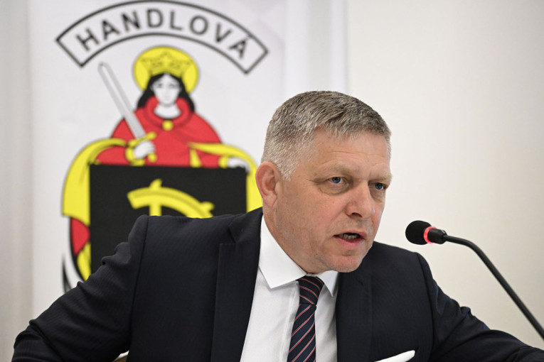 Iz Ukrajine šalju jezive poruke ranjenom Ficu: Umri, daj bože da crkne