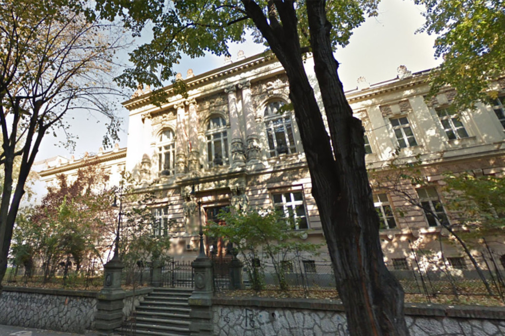 Krivična prijava protiv učenika (17) iz Beograda: Pretukao profesora koji je pokušao da spreči tuču