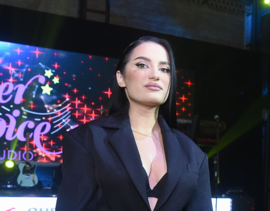 Barbara Bobak bez dlake na jeziku: Otkrila koliko joj je tačno veza s Darkom Lazićem pomogla u karijeri!