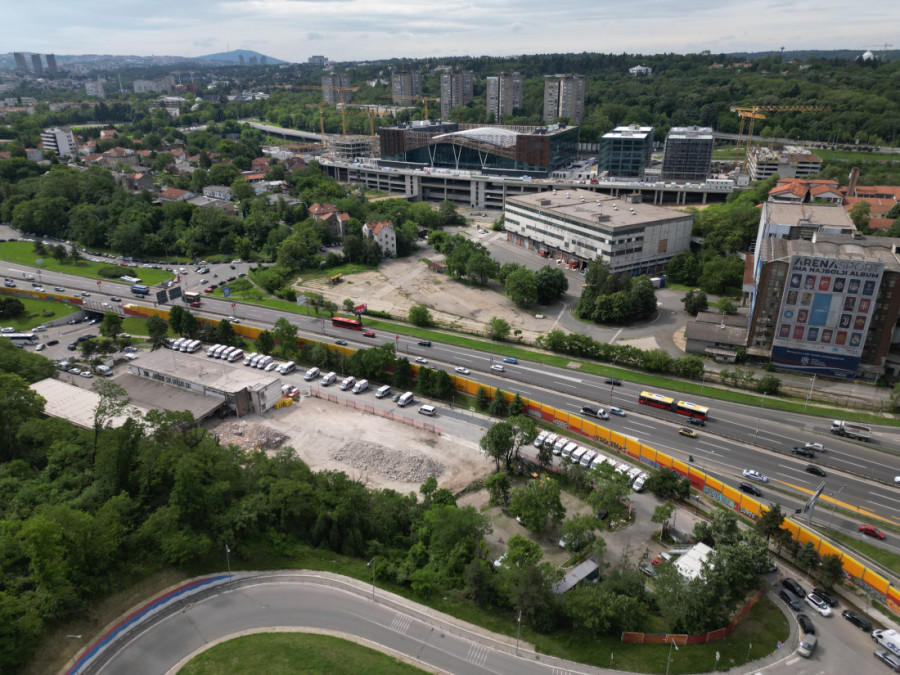 Vesić: Završena zamena signalizacije na bivšem auto-putu kroz Beograd, od danas moto-put