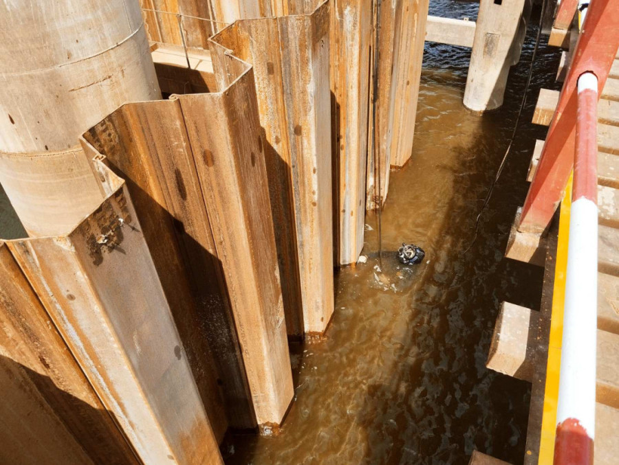 Novi Sad dobija dva nova mosta: Premijer Vučević i ministar Vesić u obilasku radova (FOTO)