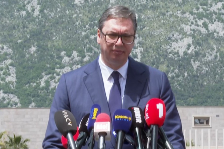 Vučić poručio iz Kotora: Razgovor o agendi rasta je od velikog značaja za Srbiju