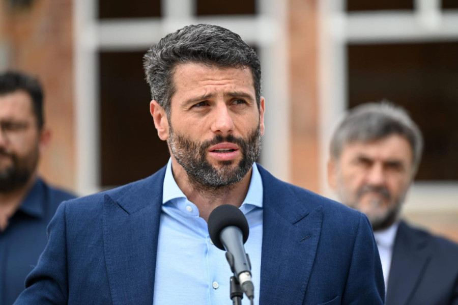 Šapić obišao radove na izgradnji vrtića "Boško Buha": Duplo više dece prijavljeno u ovu predškolsku ustanovu!