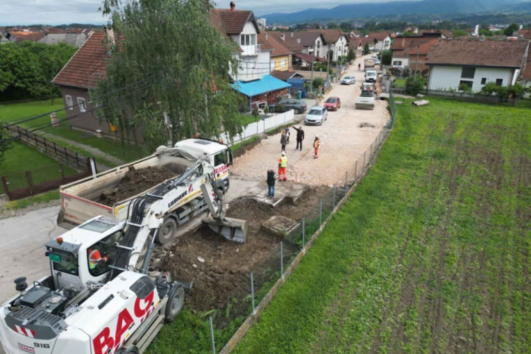 Nakon pola veka čekanja konačno dočekali rekonstrukciju ulice: Spas za 80 kuća u čačanskom naselju Ljubić
