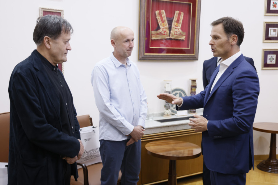 Spremite se i večeras! Dele se još dva stana