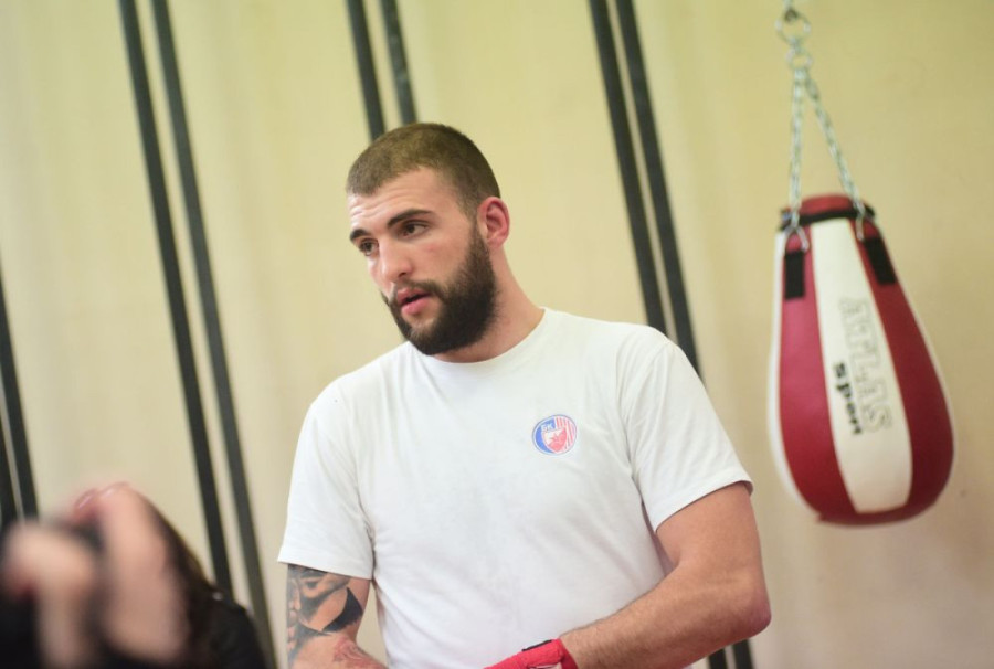 Veljko Ražnatović sa sinovima i Cecinim ocem: Najmlađi kod pradede u krilu, na fotografiji tri generacije (FOTO)
