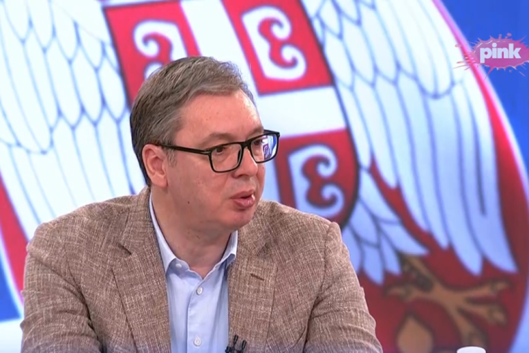 Vučić: Sutra ću da idem da se pomolim Bogu pred put u Njujork, nastaviću da se borim za interese našeg naroda