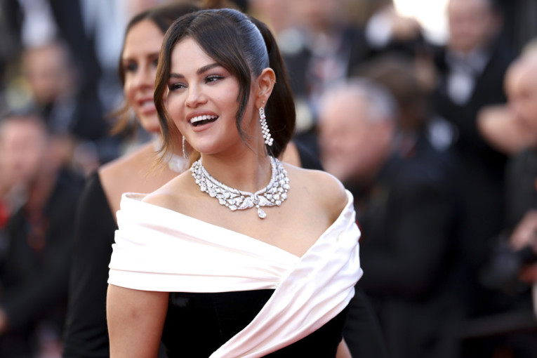 "Nikada neću moći da rodim!" Selena Gomez o potomstvu: Mnogo sam tugovala!