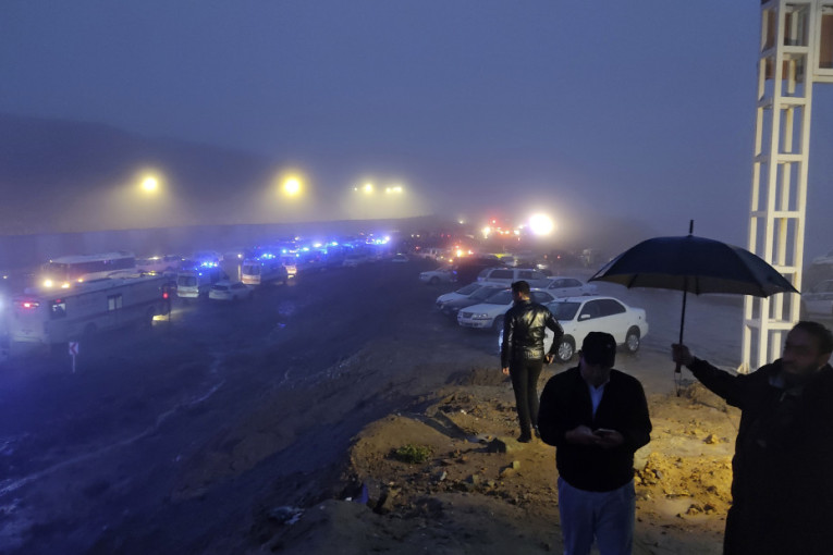 Crveni polumesec demantovao vest da je pronađen helikopter iranskog predsednika!