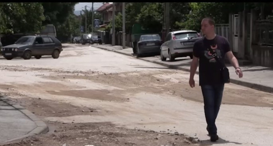 Poplavljene ulice u Vranju, tokom dana očekuje se normalizacija saobraćaja