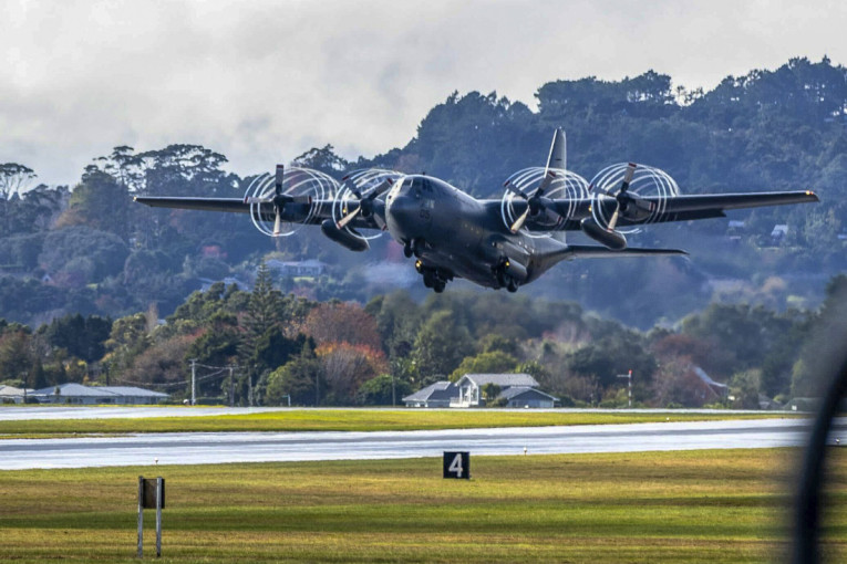 Australija i Novi Zeland zabrinuti za svoje građane! Šalju avione za evakuaciju iz Nove Kaledonije (VIDEO)