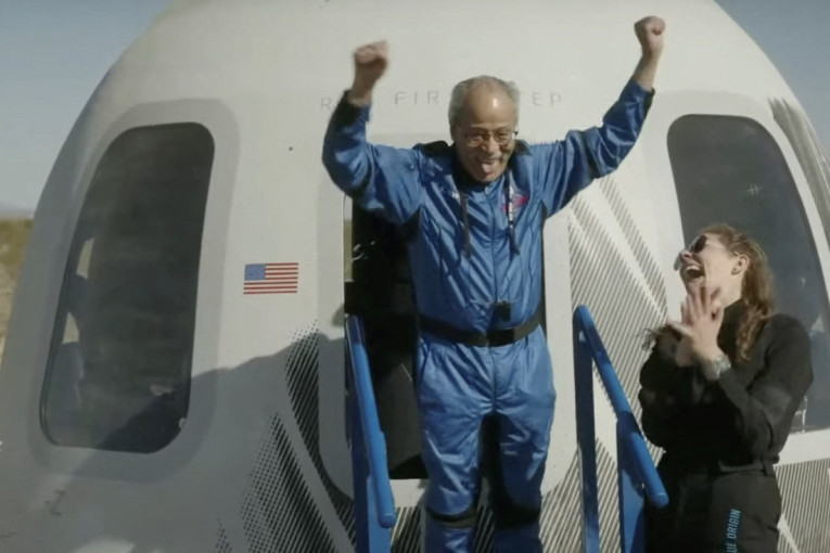 Neverovatna priča: Nakon šest decenija čekanja, 90-godišnjak konačno odleteo u svemir