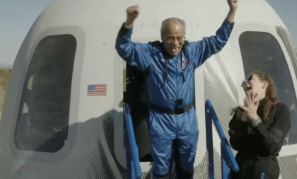 Neverovatna priča: Nakon šest decenija čekanja, 90-godišnjak konačno odleteo u svemir
