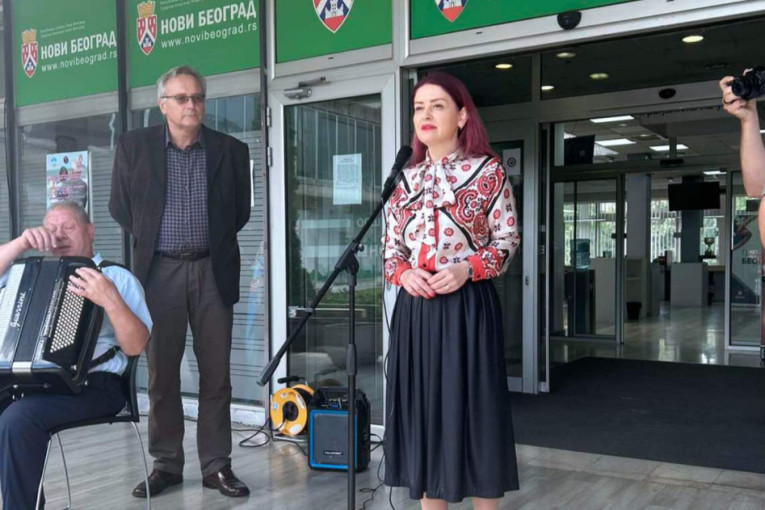 Zgrada opštine Novi Beograd pristupačnija osobama sa invaliditetom (FOTO/VIDEO)