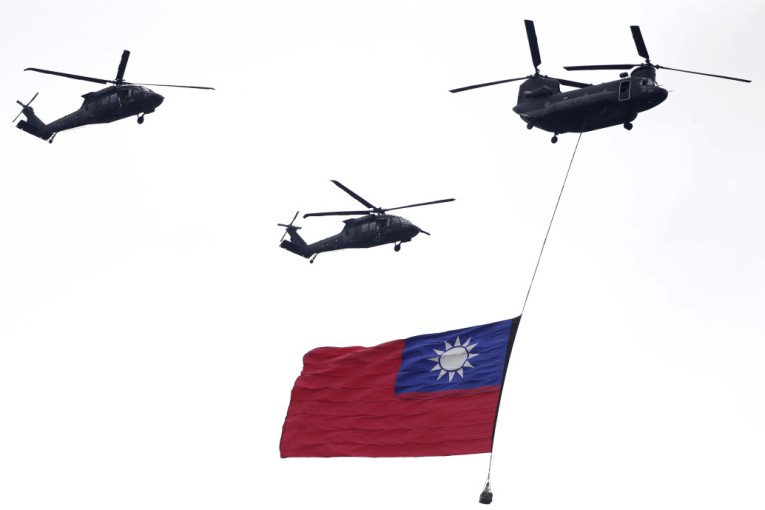 Kina spremna da kazni "separatiste": Šalju trupe, mornaricu i vazdušne snage