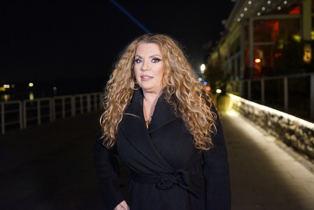 "I ja sam polomila nogu na nastupu!" Indira Radić pružila podršku Lepoj Breni: To su veliki bolovi!