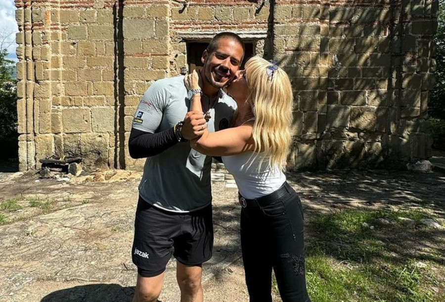 Nikola Rokvić ima poseban razlog za slavlje: Njegova majka mu uputila reči koje će sve raznežiti