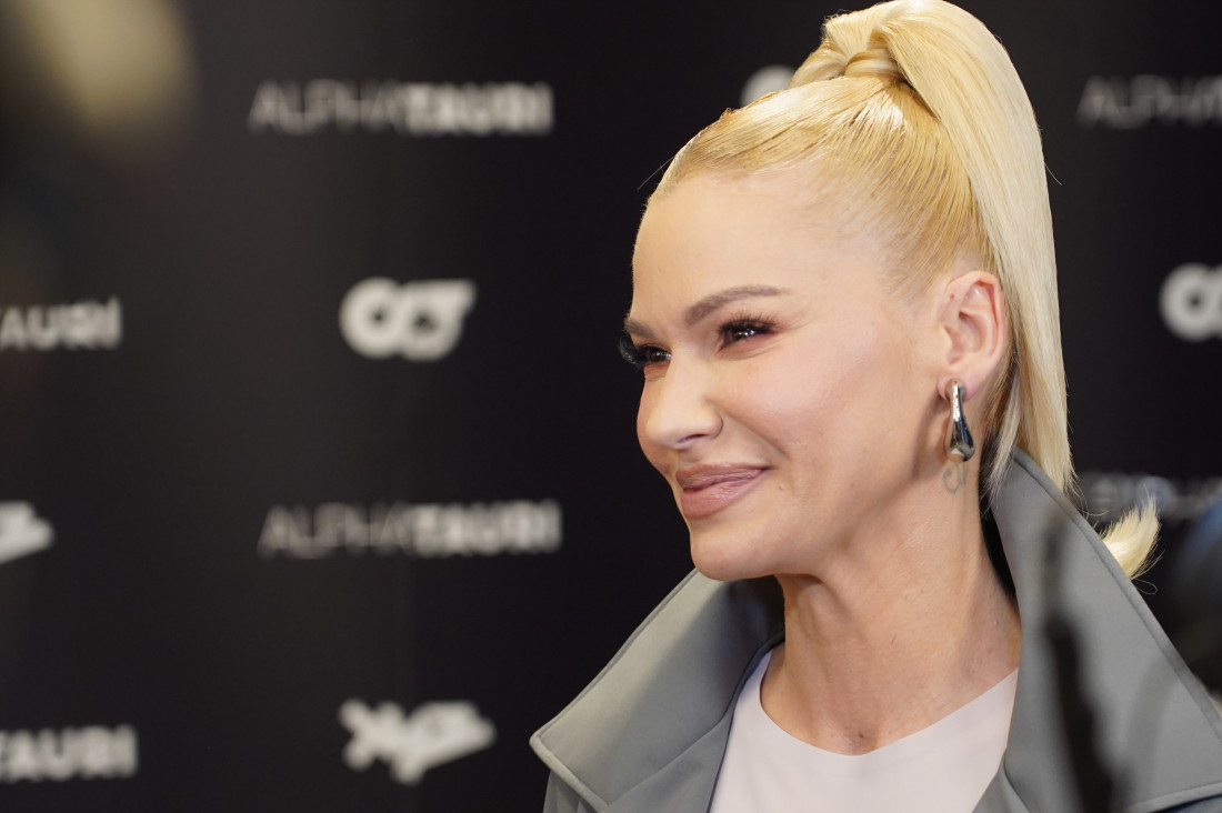 Šampanjac, cveće i baloni! Nataša Bekvalac proslavlja rođendan u luksuzu: Otputovala na ovu destinaciju!