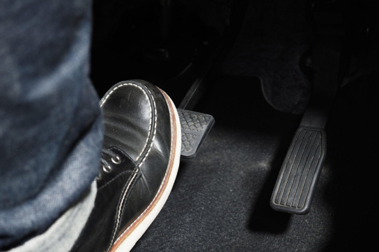 Ako čujete zviždanje, vidite dim ili auto ne vuče: Ovo su najopasniji simptomi kvara turbine