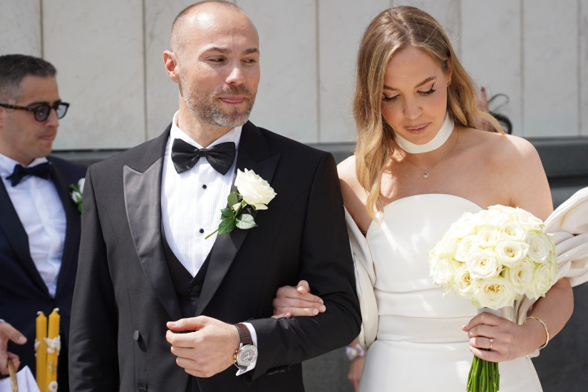 Majka Ace Sofronijevića razvezala jezik: Evo kako se slaže sa trudnom snajkom Kosanom!