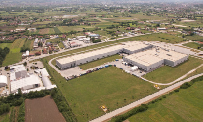 Na ovoj livadi u Preljini niče nova nemačka fabrika koja će zaposliti 800 ljudi: Kamen temeljac postavlja se u utorak (FOTO)
