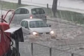 U Boru potop, haos na ulicama napravili obilni pljuskovi: U sredu će cela Srbija biti pod upozorenjem! (VIDEO)