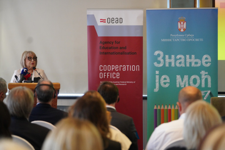 Đukić Dejanović: U narednoj školskoj godini počinje realizacija 30 novih programa nastave u stručnim školama