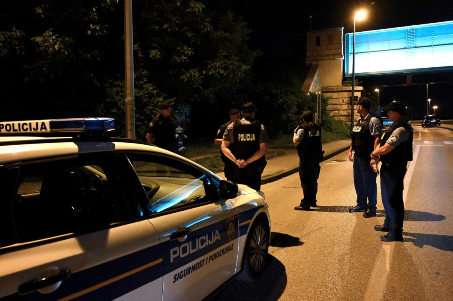 Tragičan kraj potrage na Velebitu: Pronađena olupina ultralakog aviona, dve osobe poginule