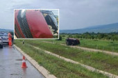 Saobraćajka na putu Dimitrovgrad-Pirot: Prevrnuo se automobil - delovi i stvari rasuti na sve strane! (FOTO)