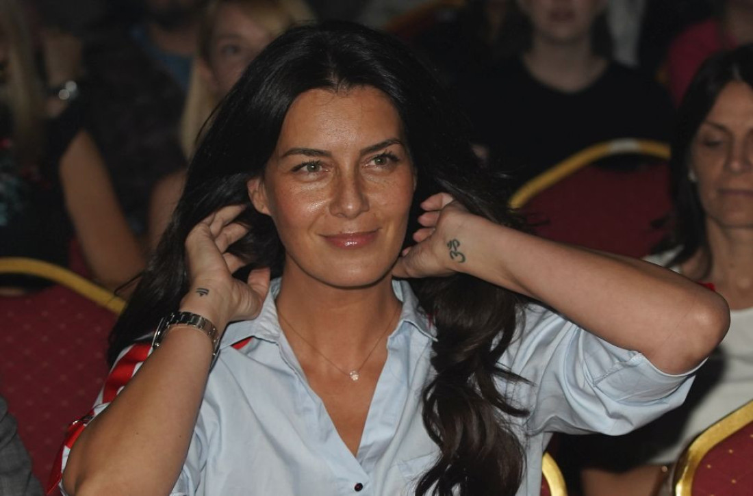 Marija Kilibarda u nikad viđenom izdanju: Tik pred porođaj prošetala pijacom! (FOTO)