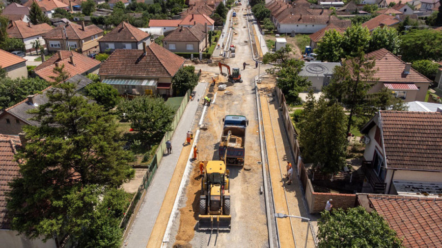 Ruma dobija moderne saobraćajnice, a građani savremeno uređene ulice (FOTO)