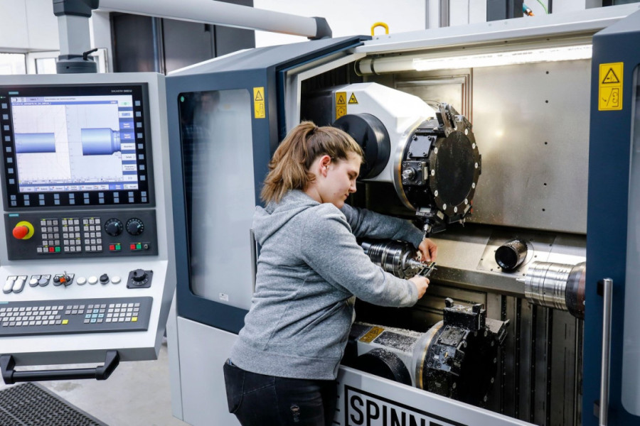 Velika gužva za dualno obrazovanje, skoro sva mesta popunjena u prvom krugu: Evo koja dva zanimanja su najpopularnija