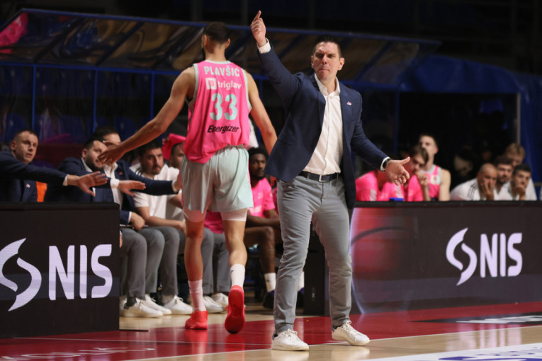 Mega predstavila novog košarkaša: Porodična "tradicija" je nastavljena (FOTO)