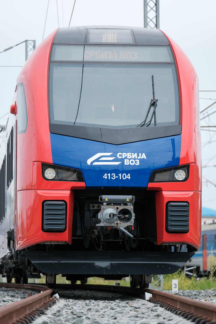 Od danas na relaciji Beograd - Užice saobraća prvi novi švajcarski voz (FOTO)
