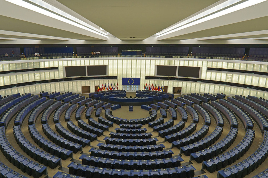 U Holandiji počeli izbori za Evropski parlament, učestvuje 20 stranaka
