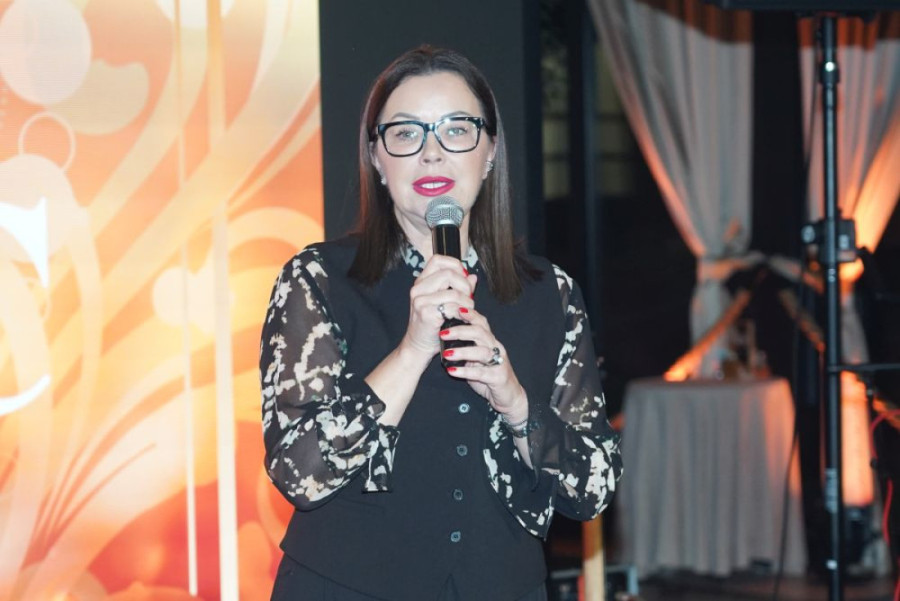 "Otac moje dece je umro ujutru, a ja sam uveče morala da radim!" Dragana Katić progovorila o najtežem periodu, ovako se snalazila