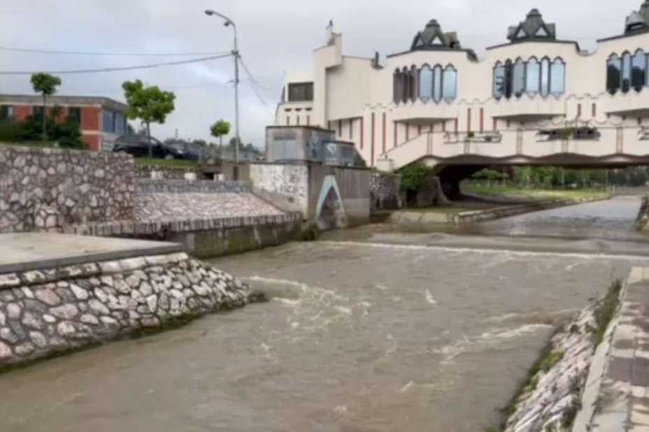 Kad nabujaju, ove dve reke su velika opasnost za građane: Počelo uređenje korita Trnavice i Jošanice u Novom Pazaru