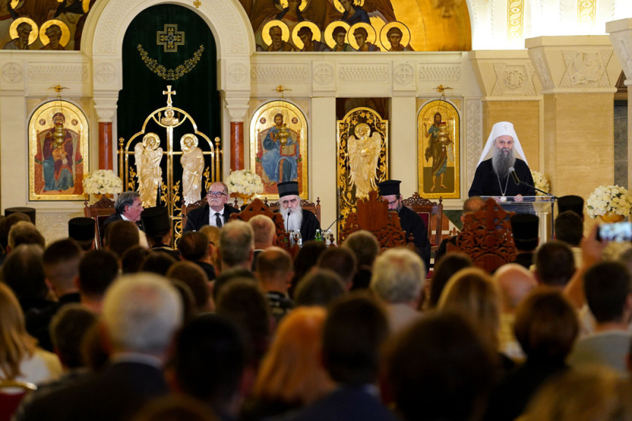 Patrijarh Porfirije o prvom izdanju nove izdavačke kuće Srpske pravoslavne crkve: Dvostruki praznik i dvostruka radost (FOTO)