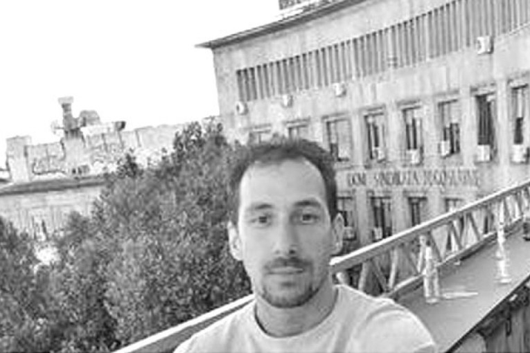 Bita oblačio košulju, pa stradao kod "Pobednika": Telo izvučeno, već zakazana sahrana