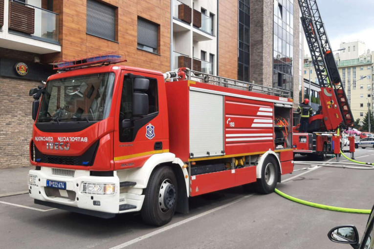 Stravičan požar na Paliluli: Restoran potpuno izgoreo, sumnja se na ovo!