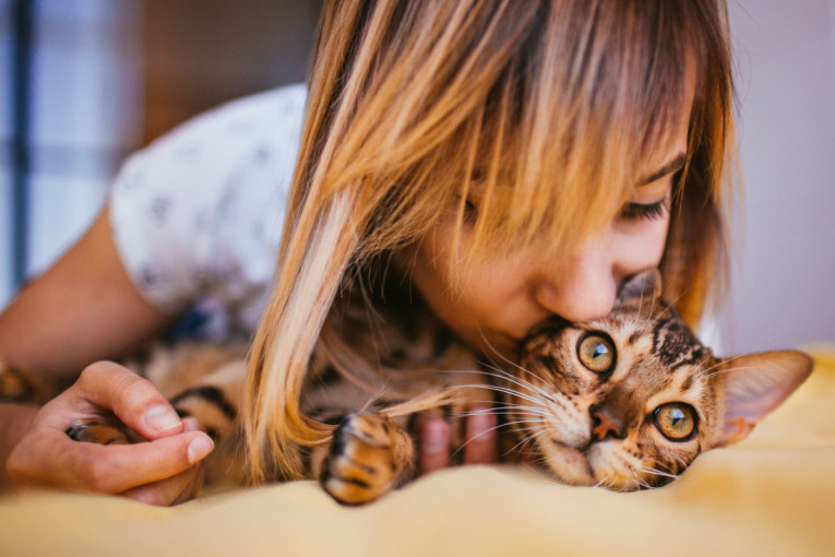 TOP 7 mačaka idealnih za ljude s alergijama: Rase koje ne izazivaju kijanje i svrab