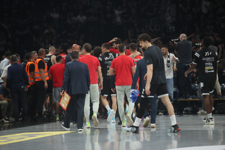 Nova ljaga na srpsku košarku! Derbi je prekinut, odlaže se odluka o šampionu! (FOTO/VIDEO)