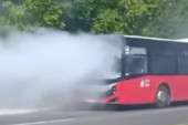 Drama na Julinom brdu: Zapalio se gradski autobus u toku vožnje!