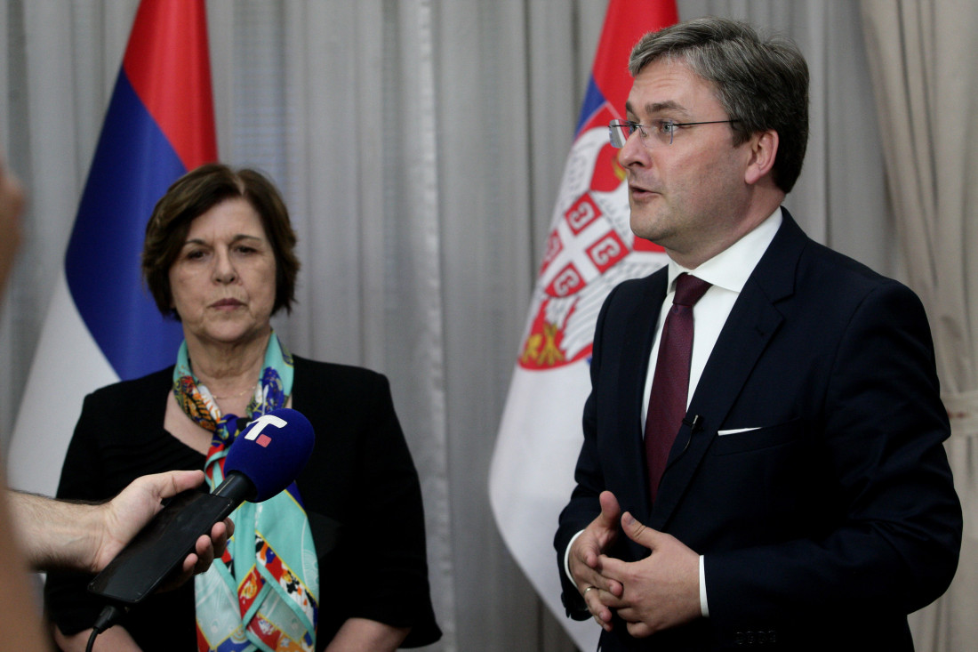 Ministri Selaković i Stojičić sastali se sa direktorima ustanova kulture:  Izgradnja jedinstvenog srpskog prostora