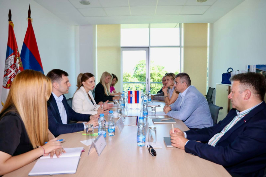 Direktorka RFZO sa kolegom iz RS o sporazumu: Osiguranici imaju mogućnost zdravstvene zaštite tokom boravka na drugoj teritoriji