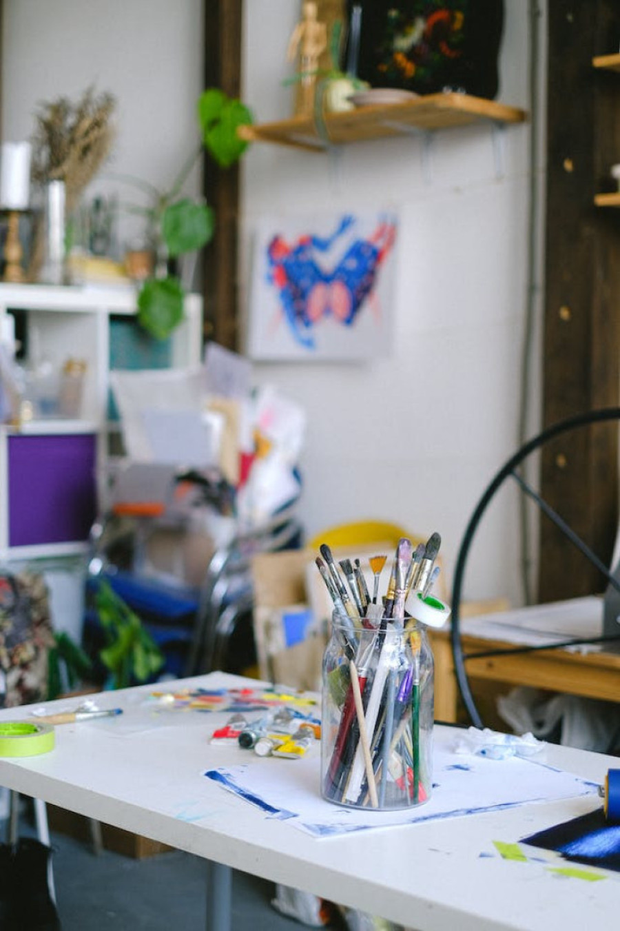 Kako da iskoristite prazne tegle i udahnete im nov život: Sedam kreativnih ideja za reciklažu (FOTO)