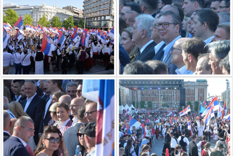 Jedan narod, jedan sabor: Građani se okupili na Trgu! Veseli se srpski rode - počela centralna manifestacija Svesrpskog sabora!
