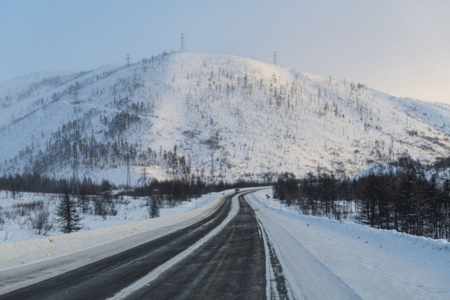 Naslovne strane dnevnih novina: Prelistavanje štampe za 19. mart 2026. godine